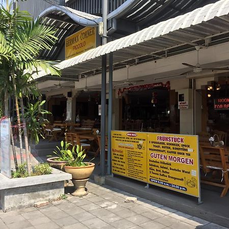 Piccolo Restaurant And Guest House Pattaya Exterior foto